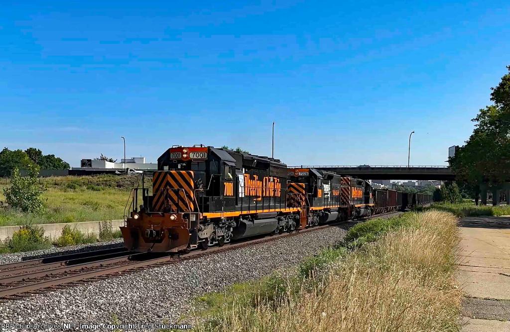 WE 7001 leads Z641-24.